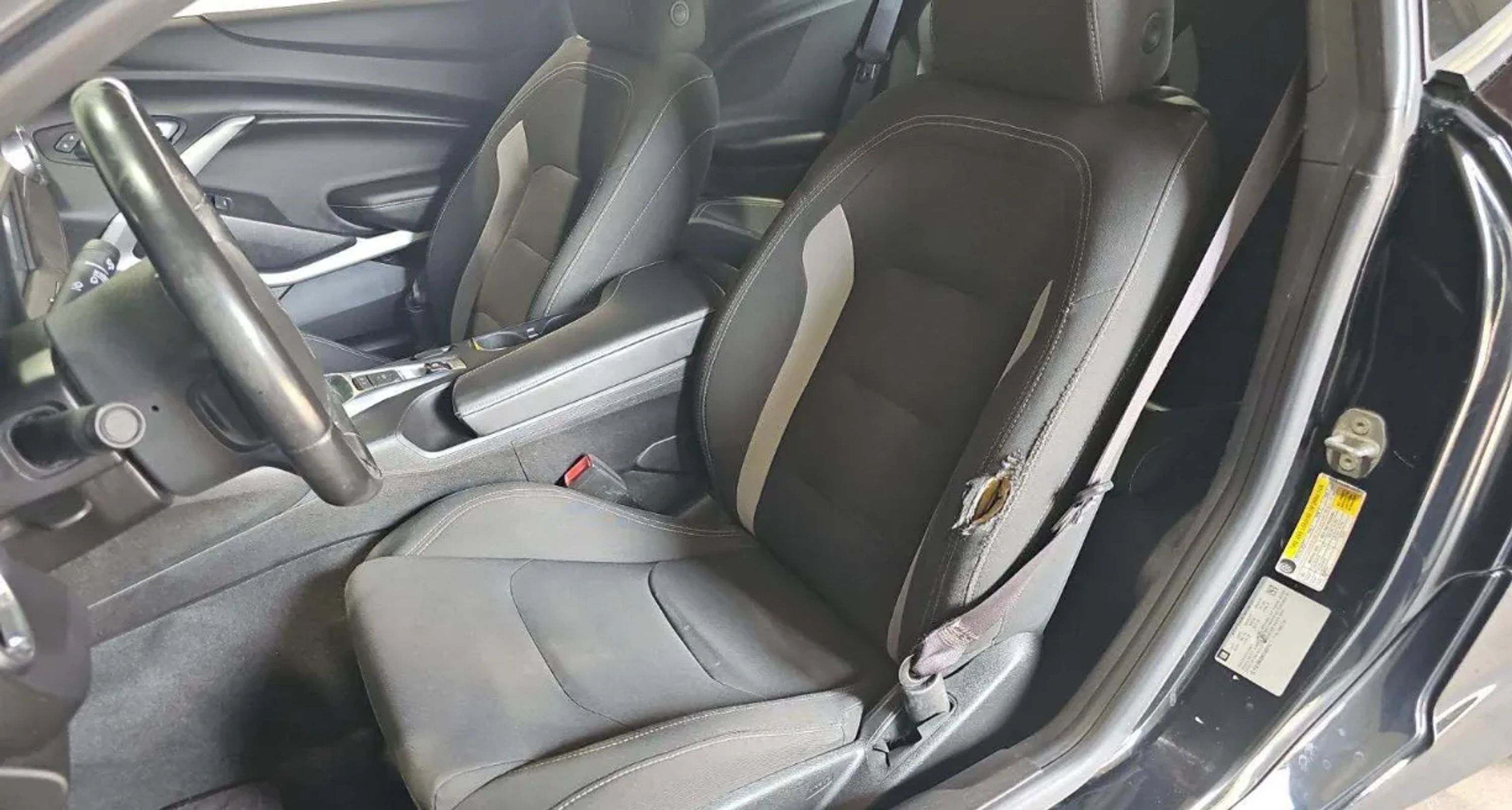 chevrolet camaro 2017 1G1FA1RX8H0145515 image chevrolet camaro 2017 1G1FA1RX8H0145515 image