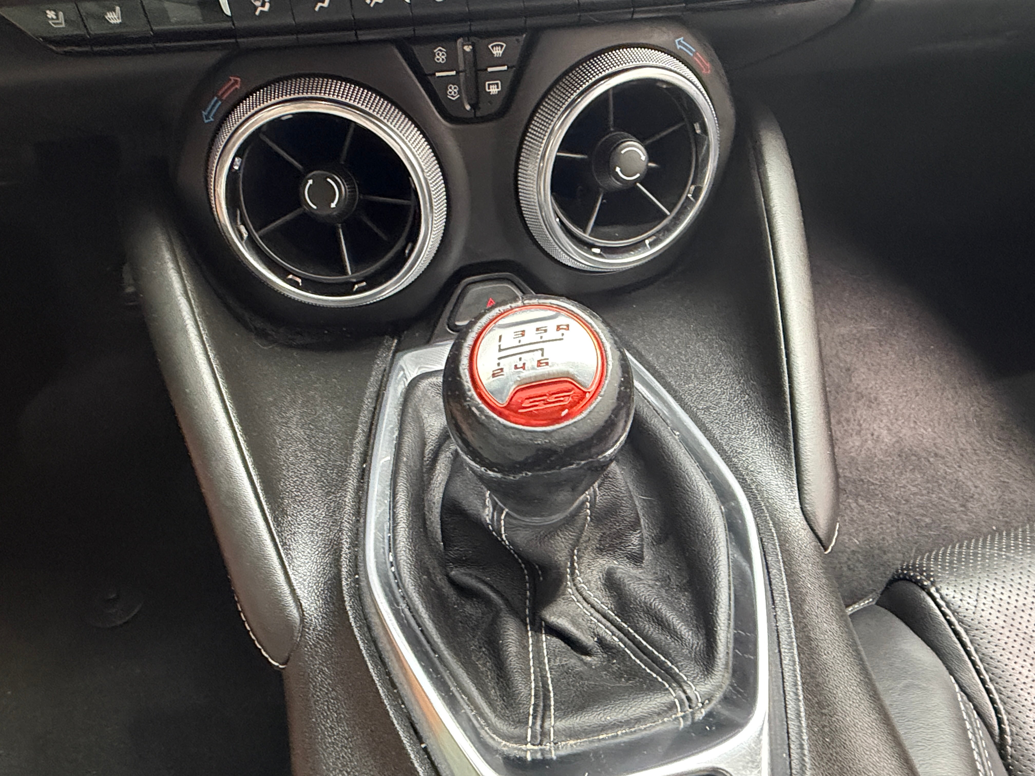 chevrolet camaro 2017 1G1FG3D78H0114038 image chevrolet camaro 2017 1G1FG3D78H0114038 image