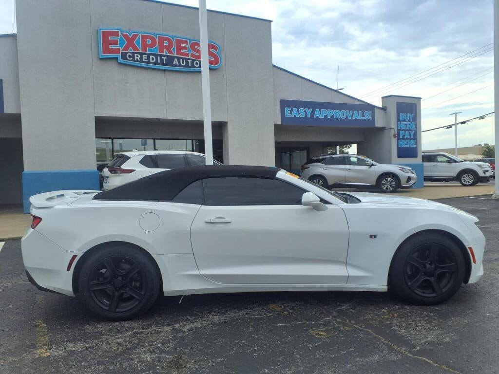 chevrolet camaro 2017 1G1FB3DS1H0211097 image chevrolet camaro 2017 1G1FB3DS1H0211097 image