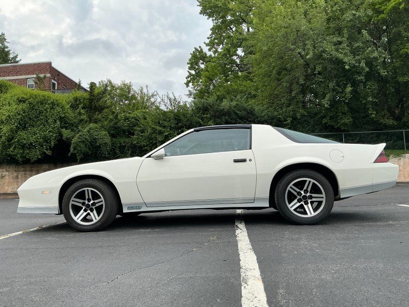 chevrolet camaro 1982 1G1AP8772CN147745 image chevrolet camaro 1982 1G1AP8772CN147745 image
