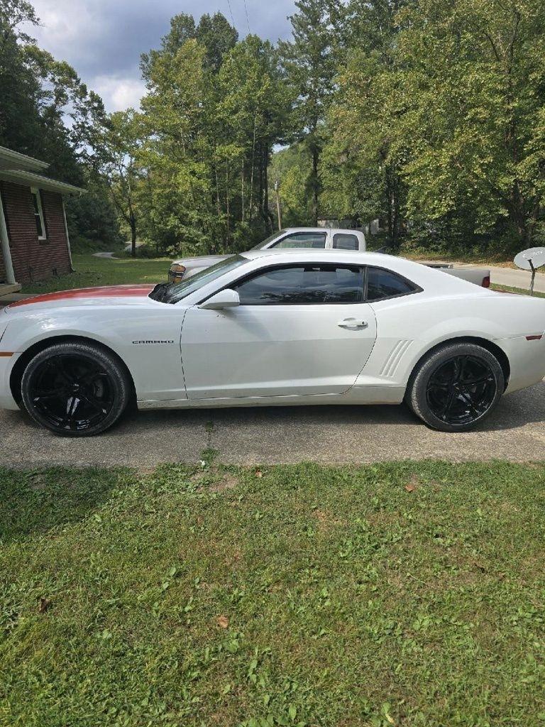chevrolet camaro 2011 2G1FA1ED3B9126136 image chevrolet camaro 2011 2G1FA1ED3B9126136 image