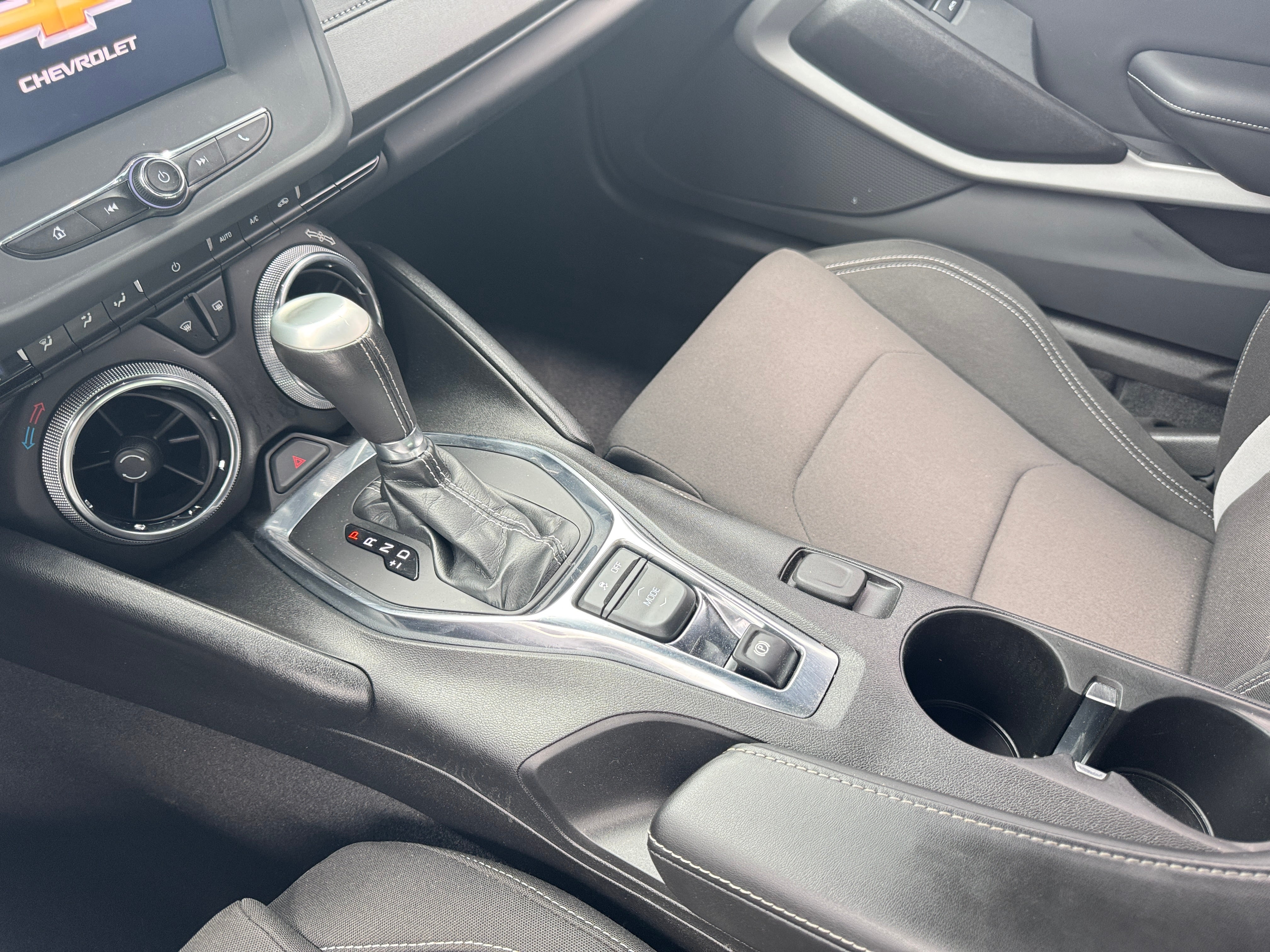 chevrolet camaro 2022 1G1FB3DS4N0128615 image chevrolet camaro 2022 1G1FB3DS4N0128615 image