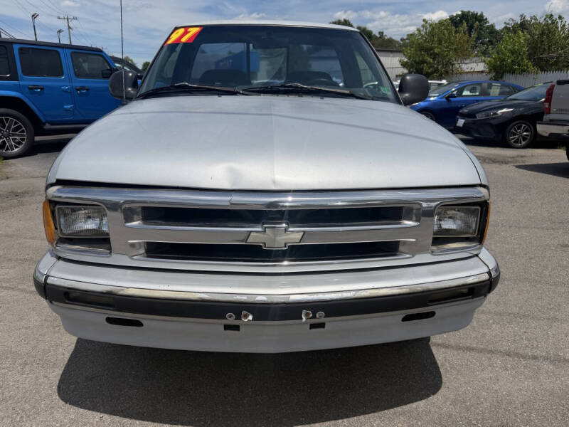 chevrolet s-10 1997 1GCCS1445V8149832 image chevrolet s-10 1997 1GCCS1445V8149832 image