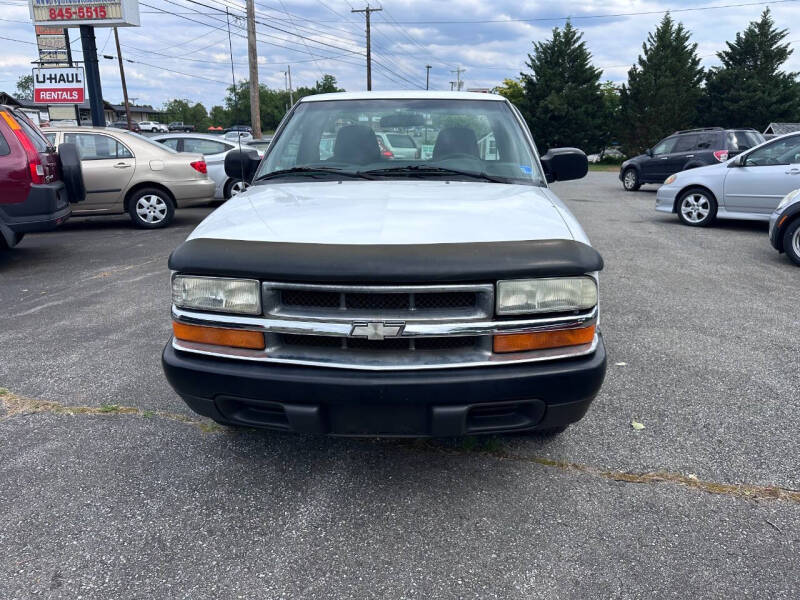 chevrolet s-10 2003 1GCCS14H638108156 image chevrolet s-10 2003 1GCCS14H638108156 image