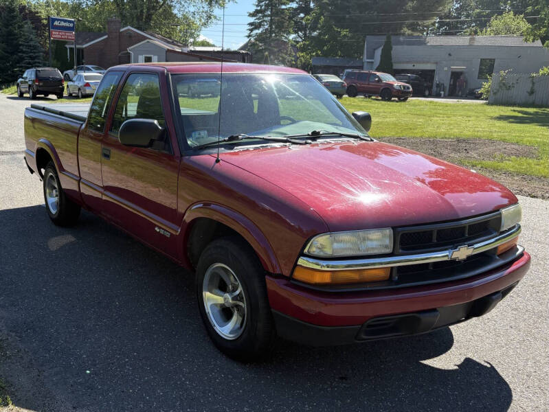 chevrolet s-10 2003 1GCCS19H038248325 image chevrolet s-10 2003 1GCCS19H038248325 image