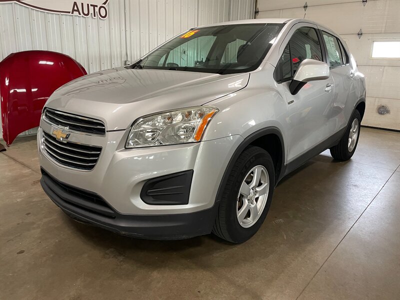 chevrolet trax 2016 3GNCJNSB0GL257458 image chevrolet trax 2016 3GNCJNSB0GL257458 image