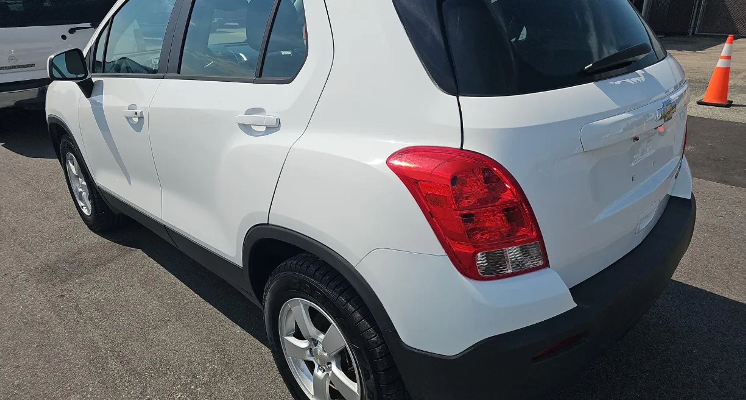 chevrolet trax 2016 3GNCJNSB8GL226717 image chevrolet trax 2016 3GNCJNSB8GL226717 image