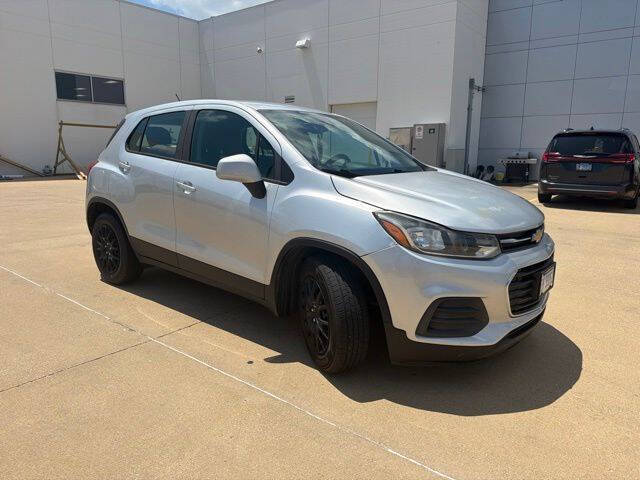 chevrolet trax 2018 KL7CJKSB6JB707935 image chevrolet trax 2018 KL7CJKSB6JB707935 image