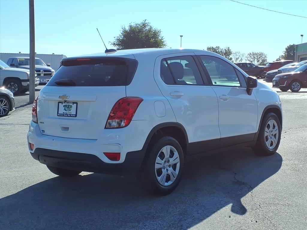 chevrolet trax 2018 KL7CJKSB0JB721295 image chevrolet trax 2018 KL7CJKSB0JB721295 image