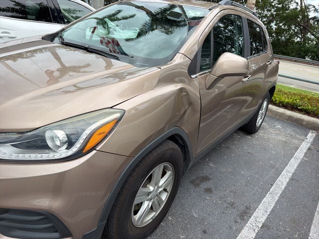 chevrolet trax 2018 3GNCJLSB4JL305572 image chevrolet trax 2018 3GNCJLSB4JL305572 image