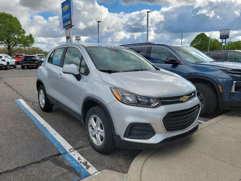 chevrolet trax 2018 KL7CJNSB2JB624715 image chevrolet trax 2018 KL7CJNSB2JB624715 image