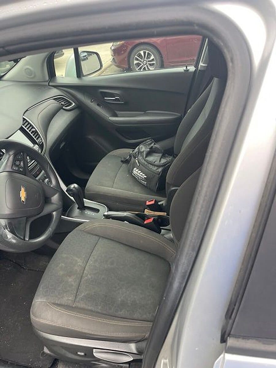 chevrolet trax 2017 KL7CJNSB8HB209277 image chevrolet trax 2017 KL7CJNSB8HB209277 image