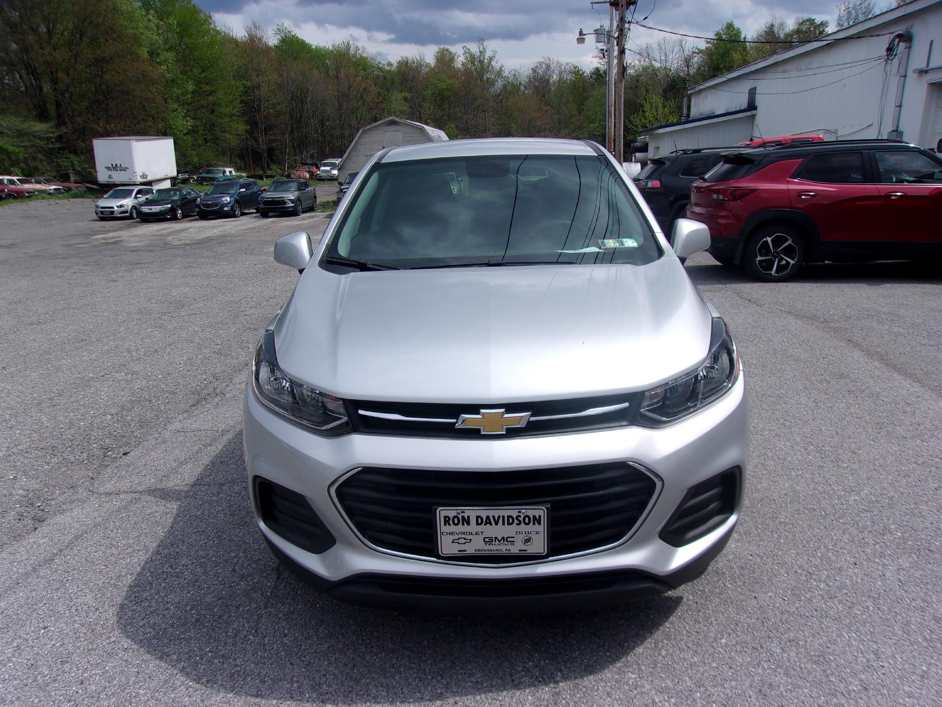 chevrolet trax 2017 3GNCJLSB4HL205613 image chevrolet trax 2017 3GNCJLSB4HL205613 image
