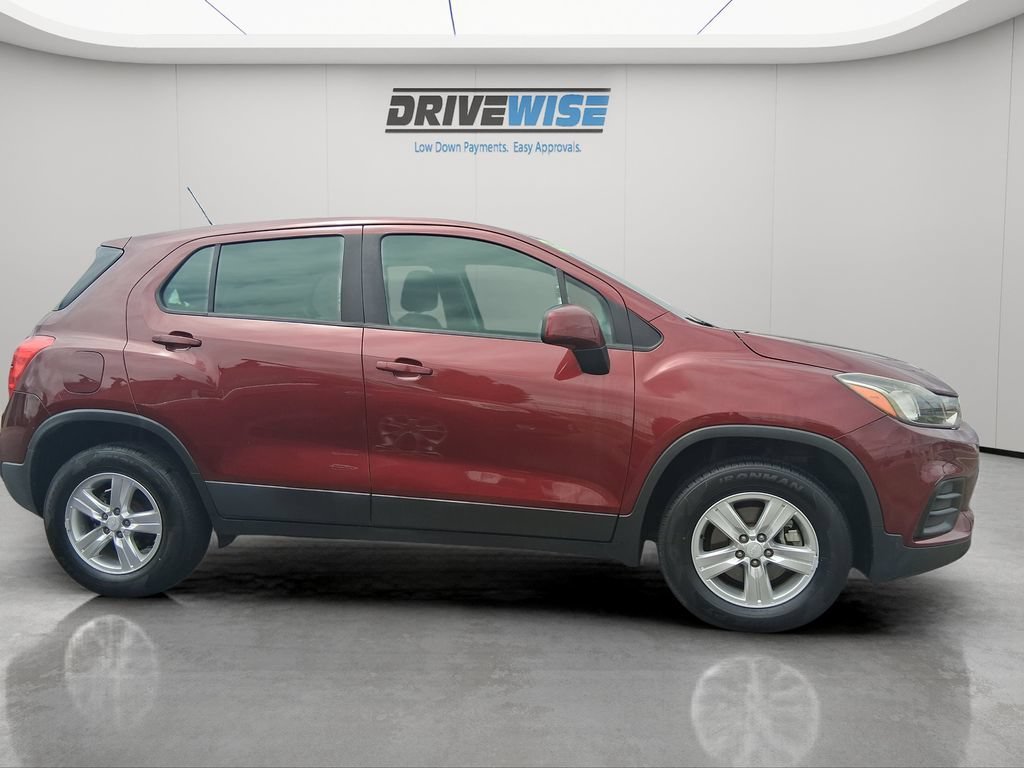 chevrolet trax 2017 3GNCJNSB5HL176859 image chevrolet trax 2017 3GNCJNSB5HL176859 image