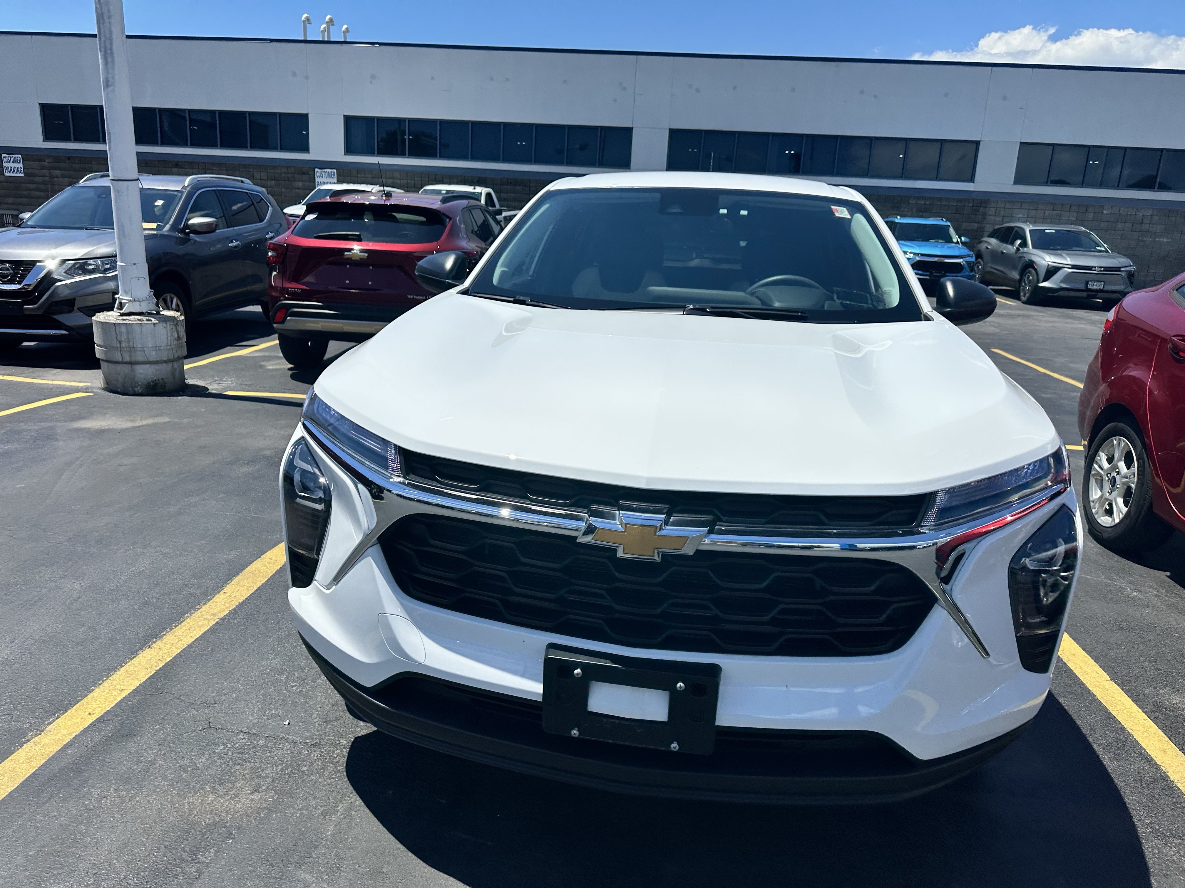 chevrolet trax 2024 KL77LFE2XRC080757 image chevrolet trax 2024 KL77LFE2XRC080757 image