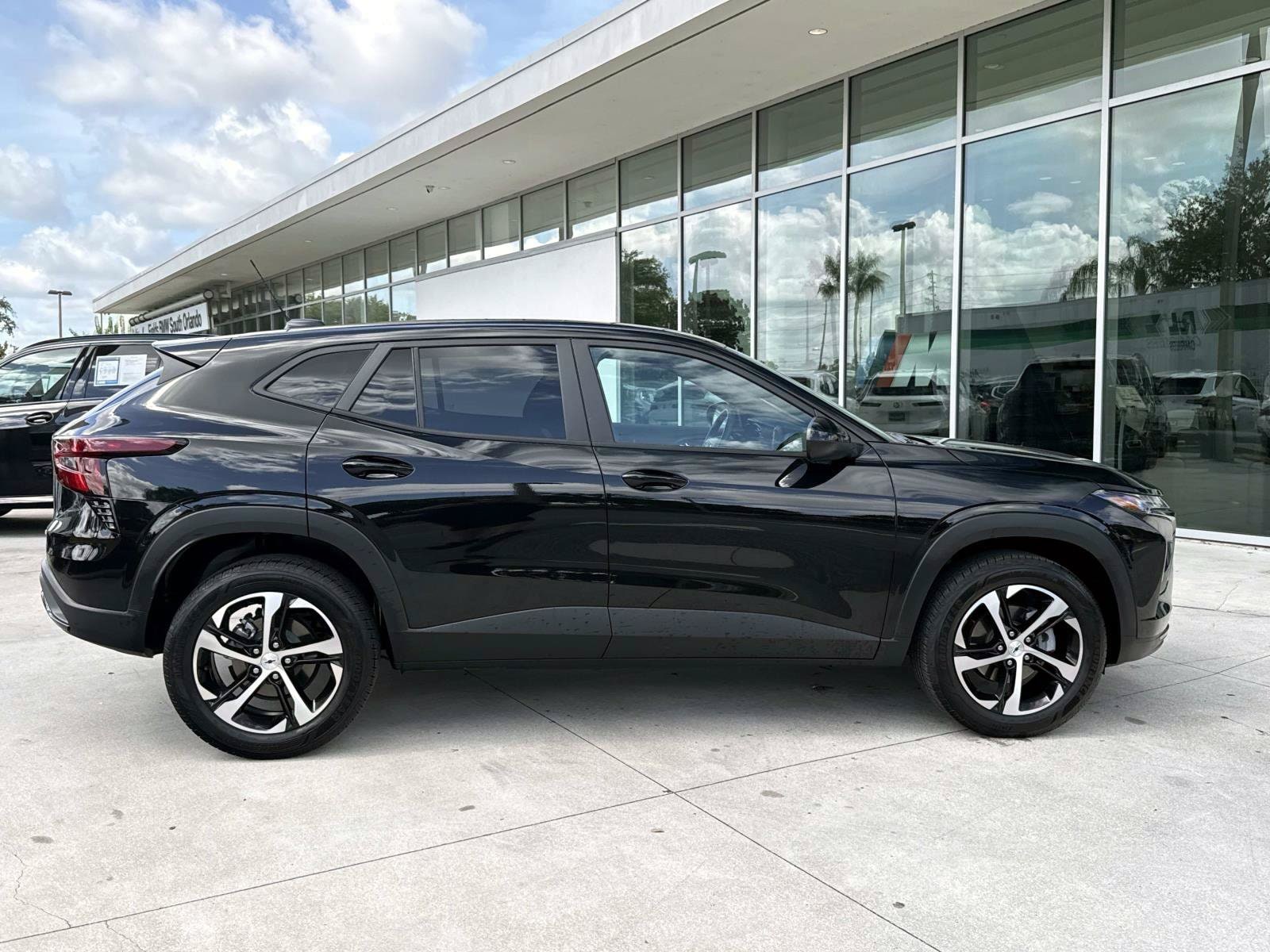 chevrolet trax 2024 KL77LGE26RC052895 image chevrolet trax 2024 KL77LGE26RC052895 image