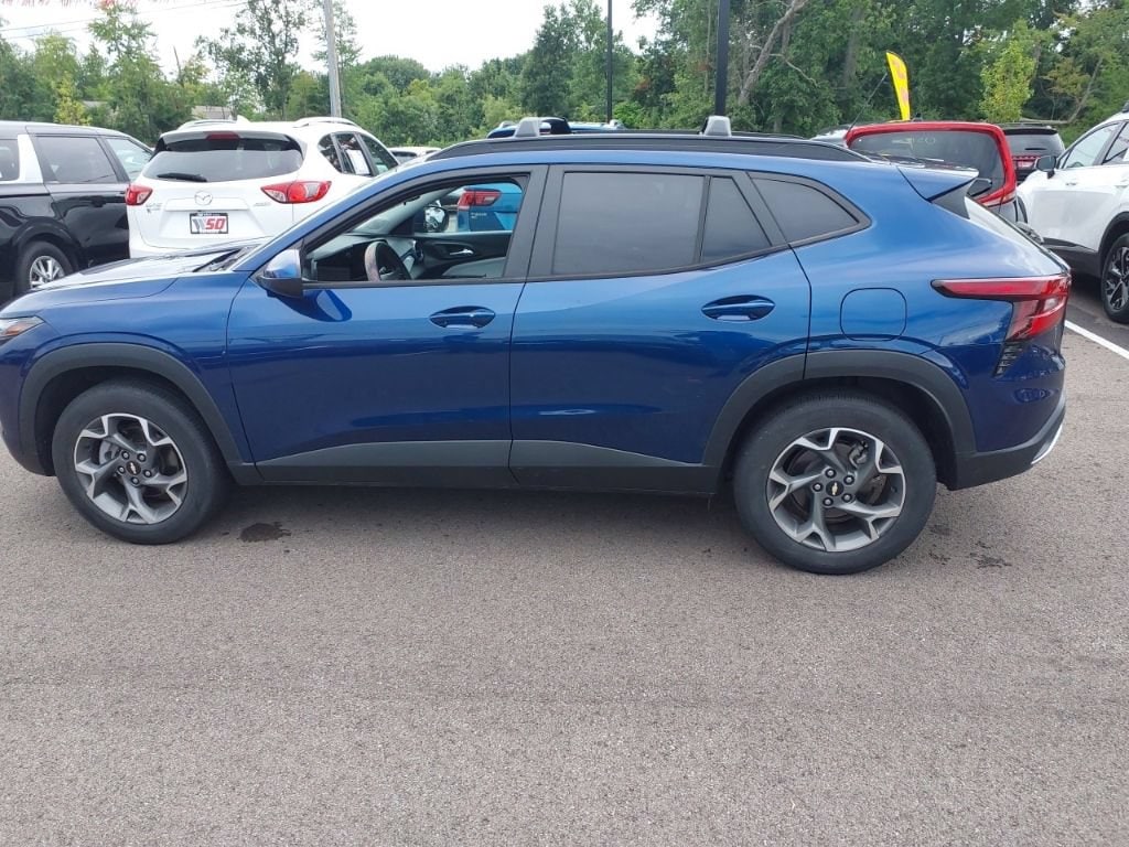 chevrolet trax 2024 KL77LHE26RC083117 image chevrolet trax 2024 KL77LHE26RC083117 image