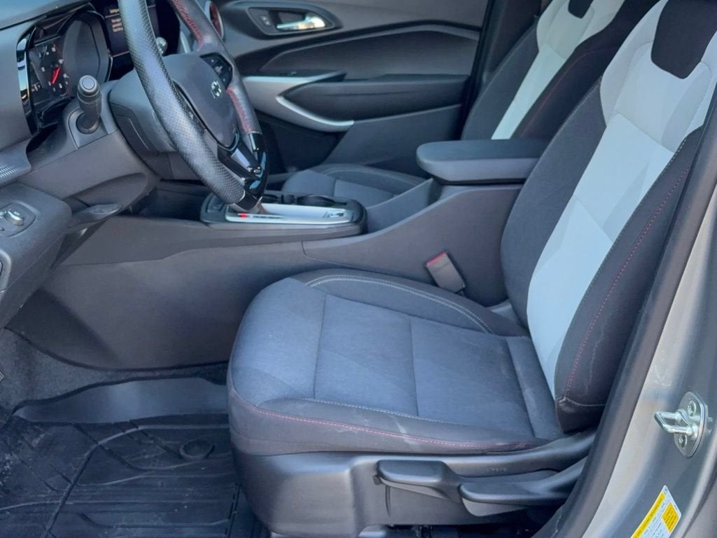chevrolet trax 2024 KL77LGE21RC207000 image chevrolet trax 2024 KL77LGE21RC207000 image