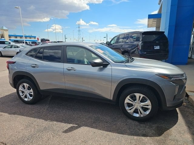 chevrolet trax 2024 KL77LFE20RC238989 image chevrolet trax 2024 KL77LFE20RC238989 image