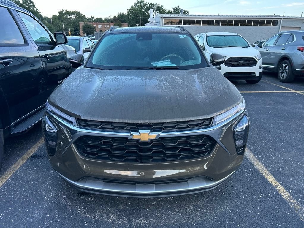 chevrolet trax 2024 KL77LHE27RC157029 image chevrolet trax 2024 KL77LHE27RC157029 image