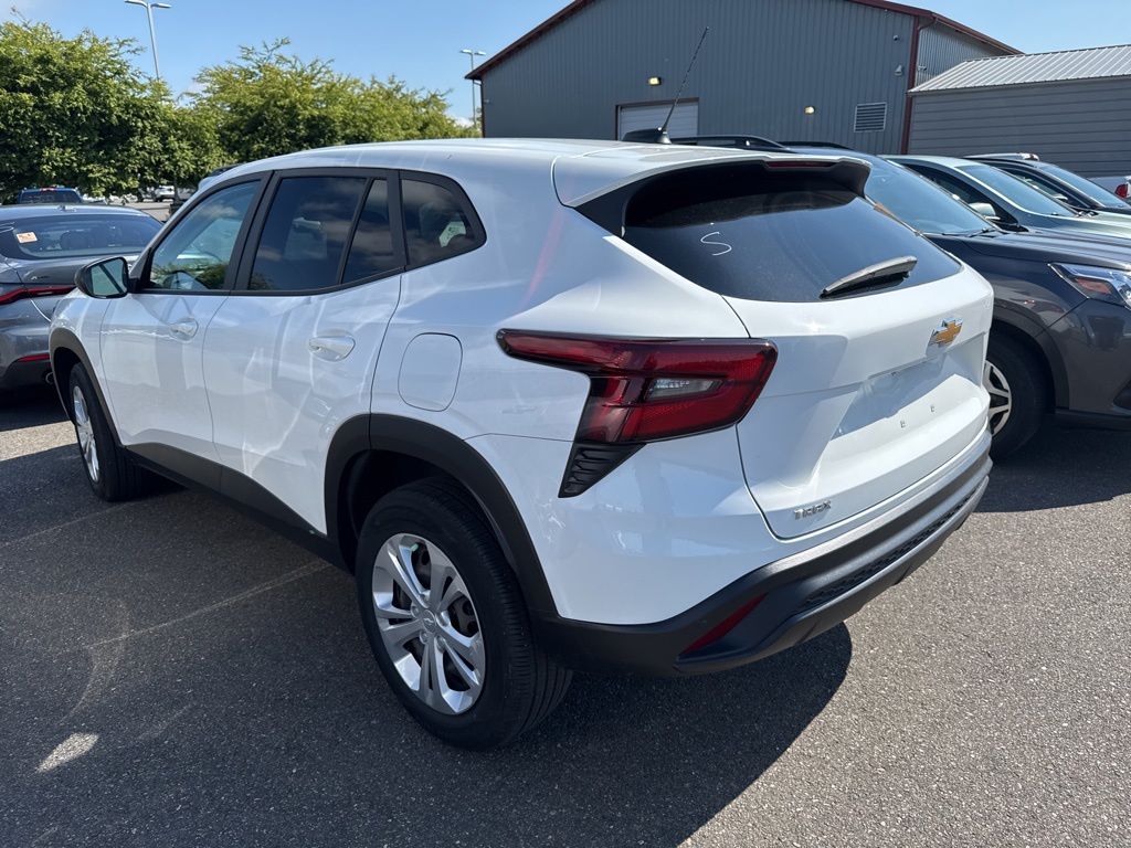 chevrolet trax 2024 KL77LFE21RC086348 image chevrolet trax 2024 KL77LFE21RC086348 image