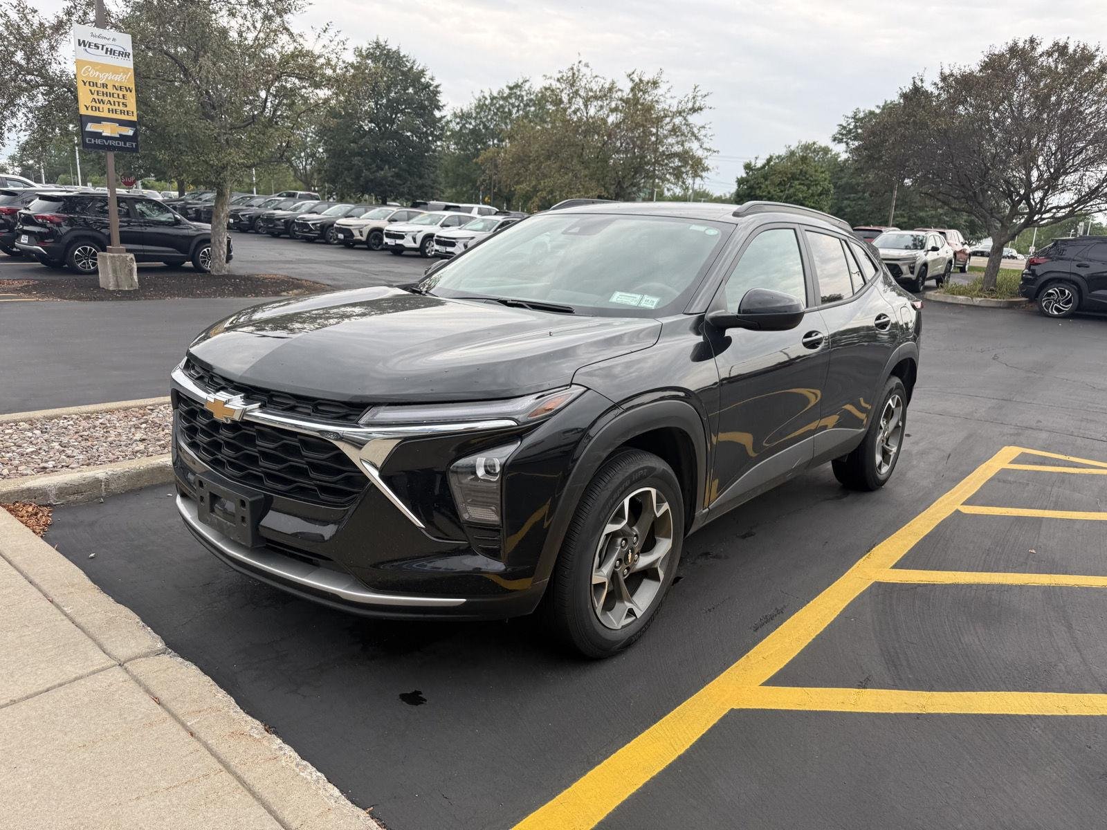 chevrolet trax 2024 KL77LHE24RC053243 image chevrolet trax 2024 KL77LHE24RC053243 image
