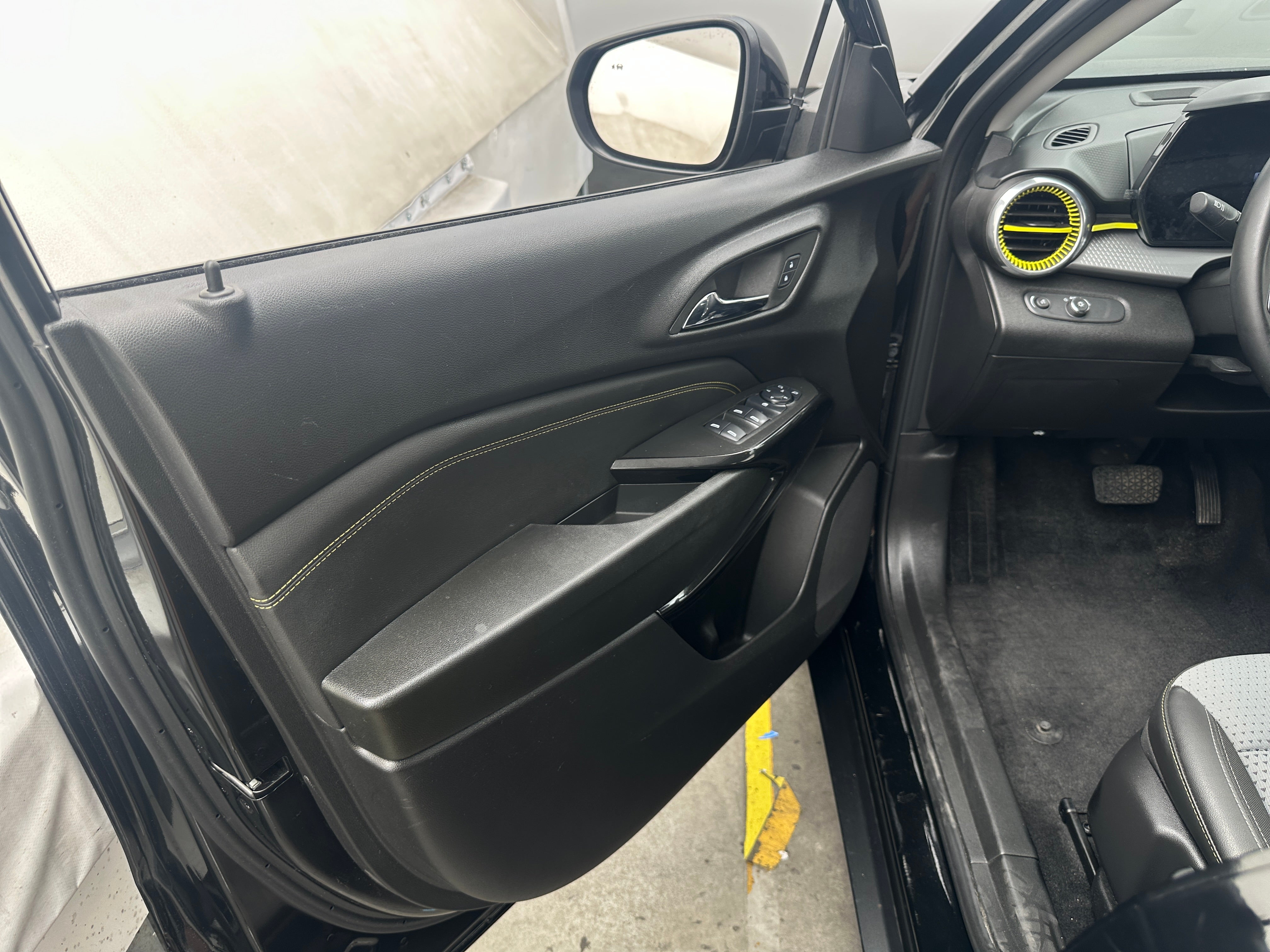 chevrolet trax 2024 KL77LHE21RC081565 image chevrolet trax 2024 KL77LHE21RC081565 image