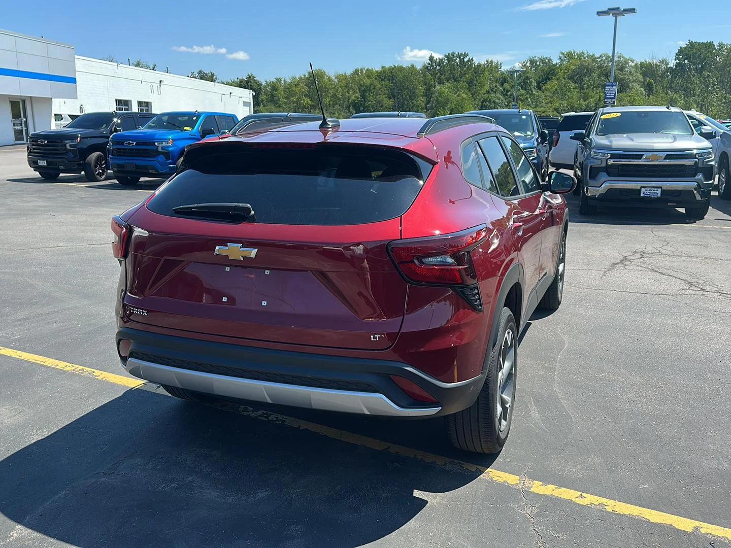 chevrolet trax 2024 KL77LHE21RC074325 image chevrolet trax 2024 KL77LHE21RC074325 image