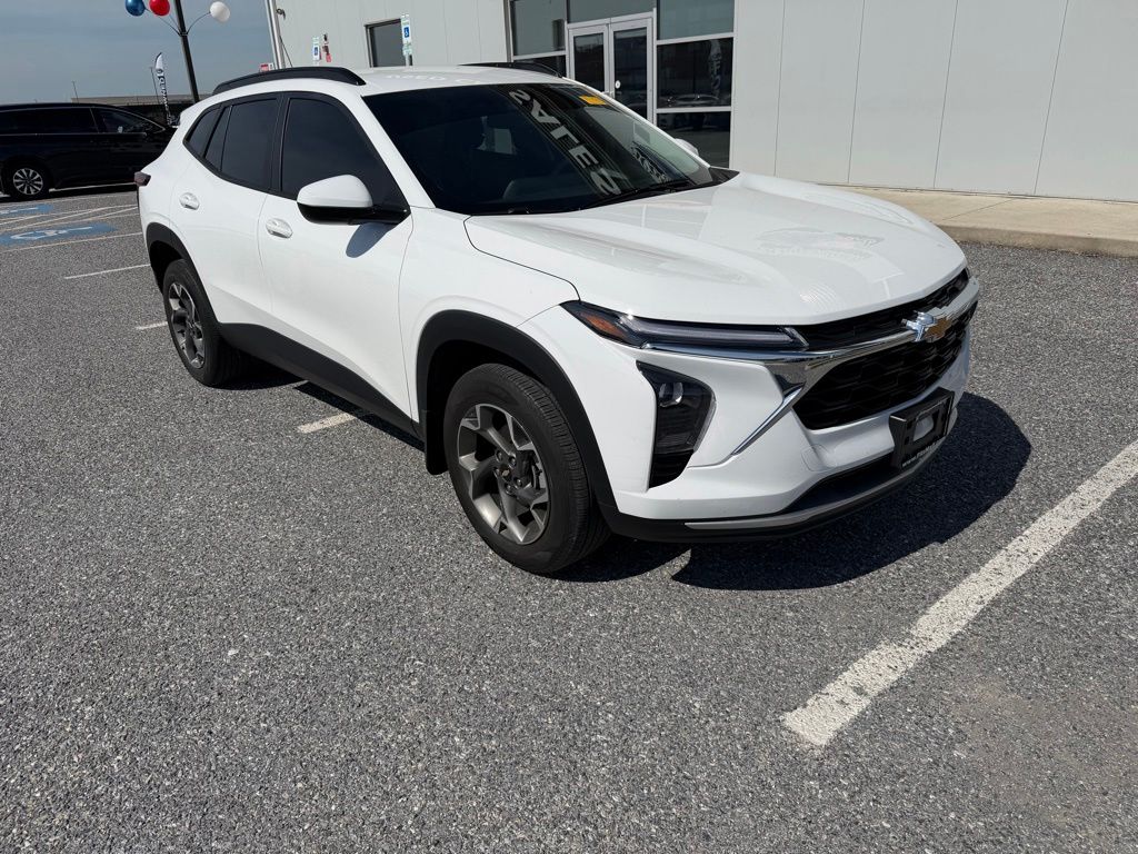 chevrolet trax 2024 KL77LHE2XRC168574 image chevrolet trax 2024 KL77LHE2XRC168574 image