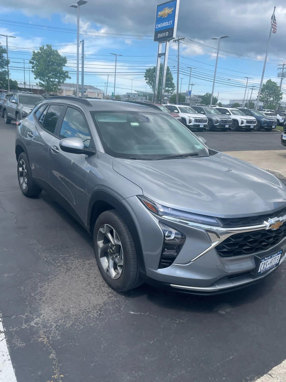 chevrolet trax 2024 KL77LHE22RC042791 image chevrolet trax 2024 KL77LHE22RC042791 image