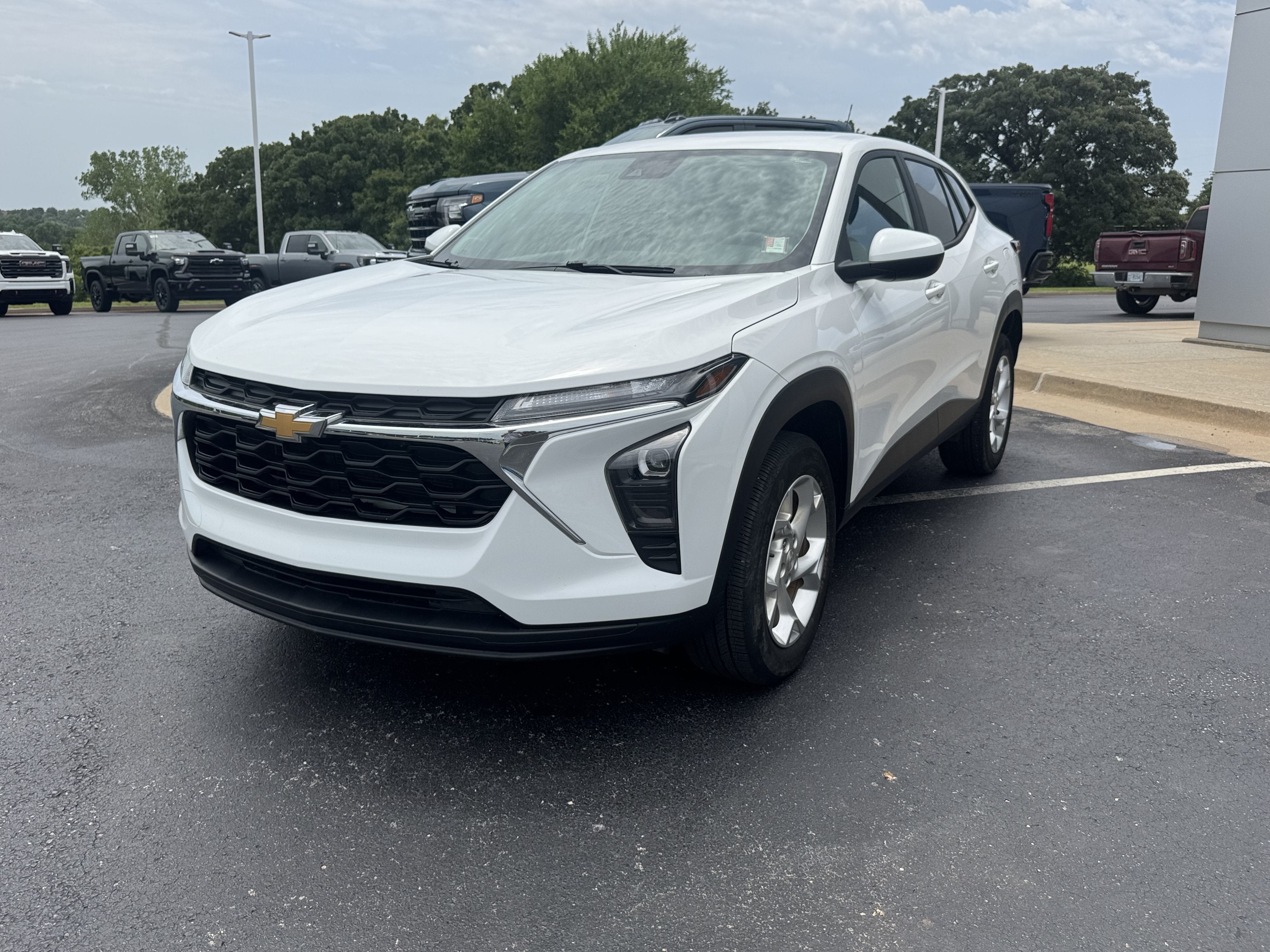 chevrolet trax 2024 KL77LFE24RC132366 image chevrolet trax 2024 KL77LFE24RC132366 image