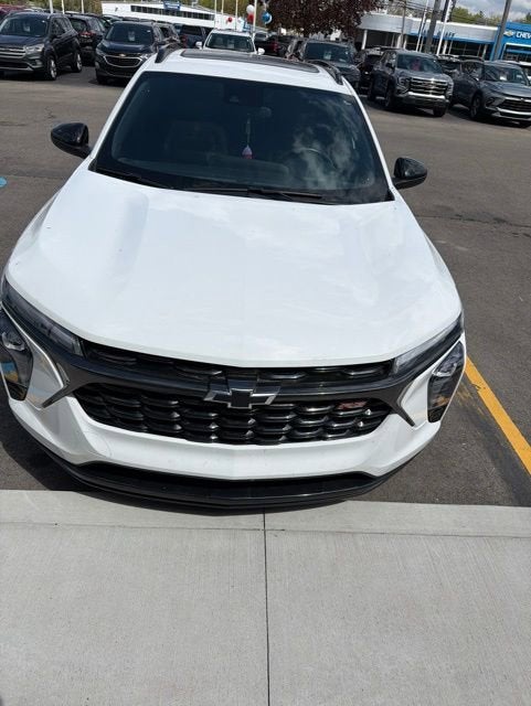 chevrolet trax 2024 KL77LJE20RC017380 image chevrolet trax 2024 KL77LJE20RC017380 image