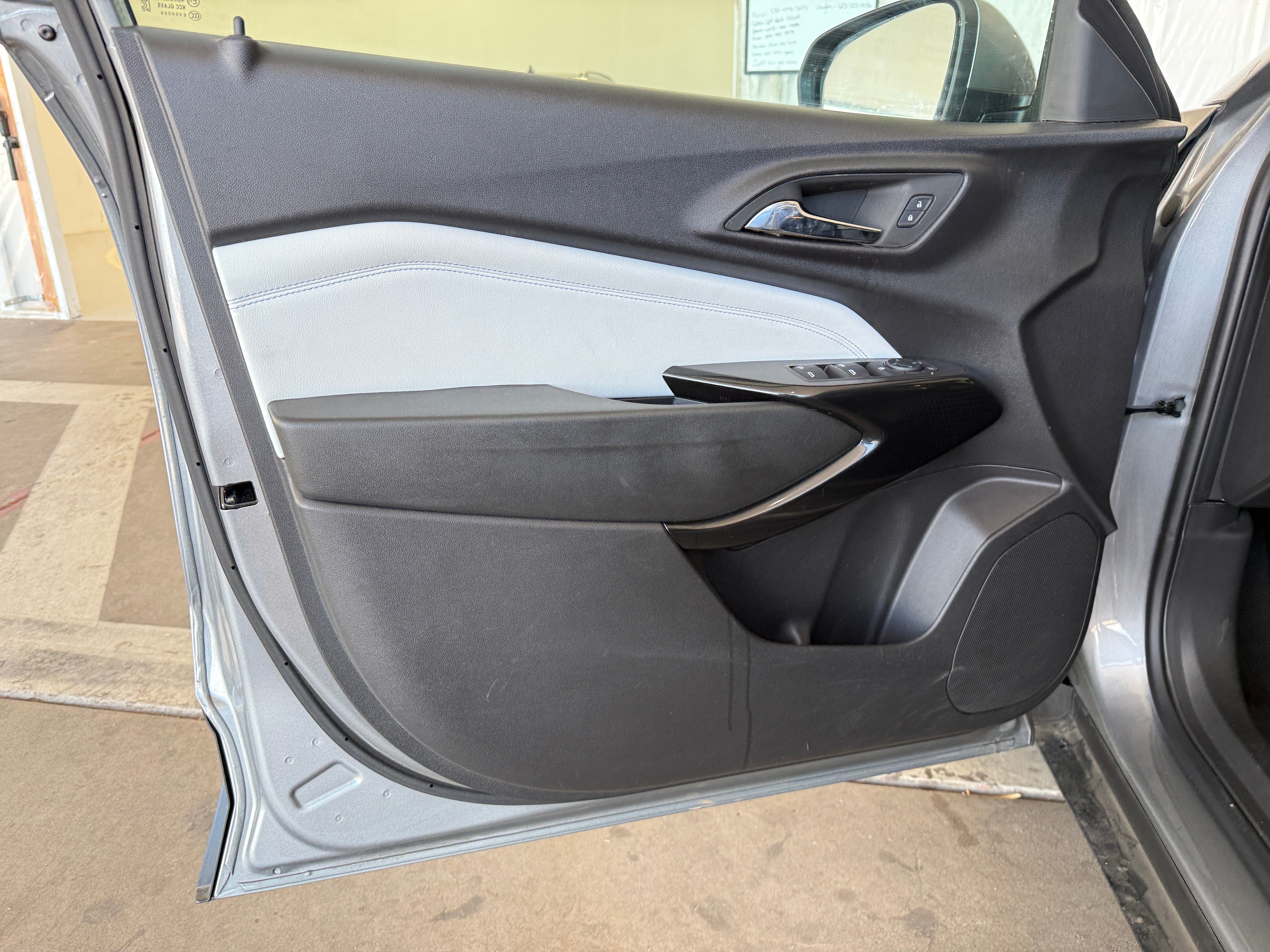 chevrolet trax 2025 KL77LHEP1SC243390 image chevrolet trax 2025 KL77LHEP1SC243390 image