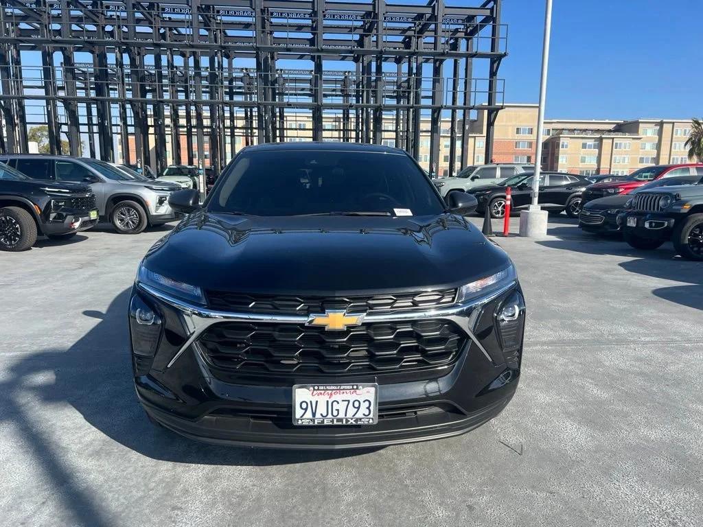 chevrolet trax 2025 KL77LFEPXSC329365 image chevrolet trax 2025 KL77LFEPXSC329365 image