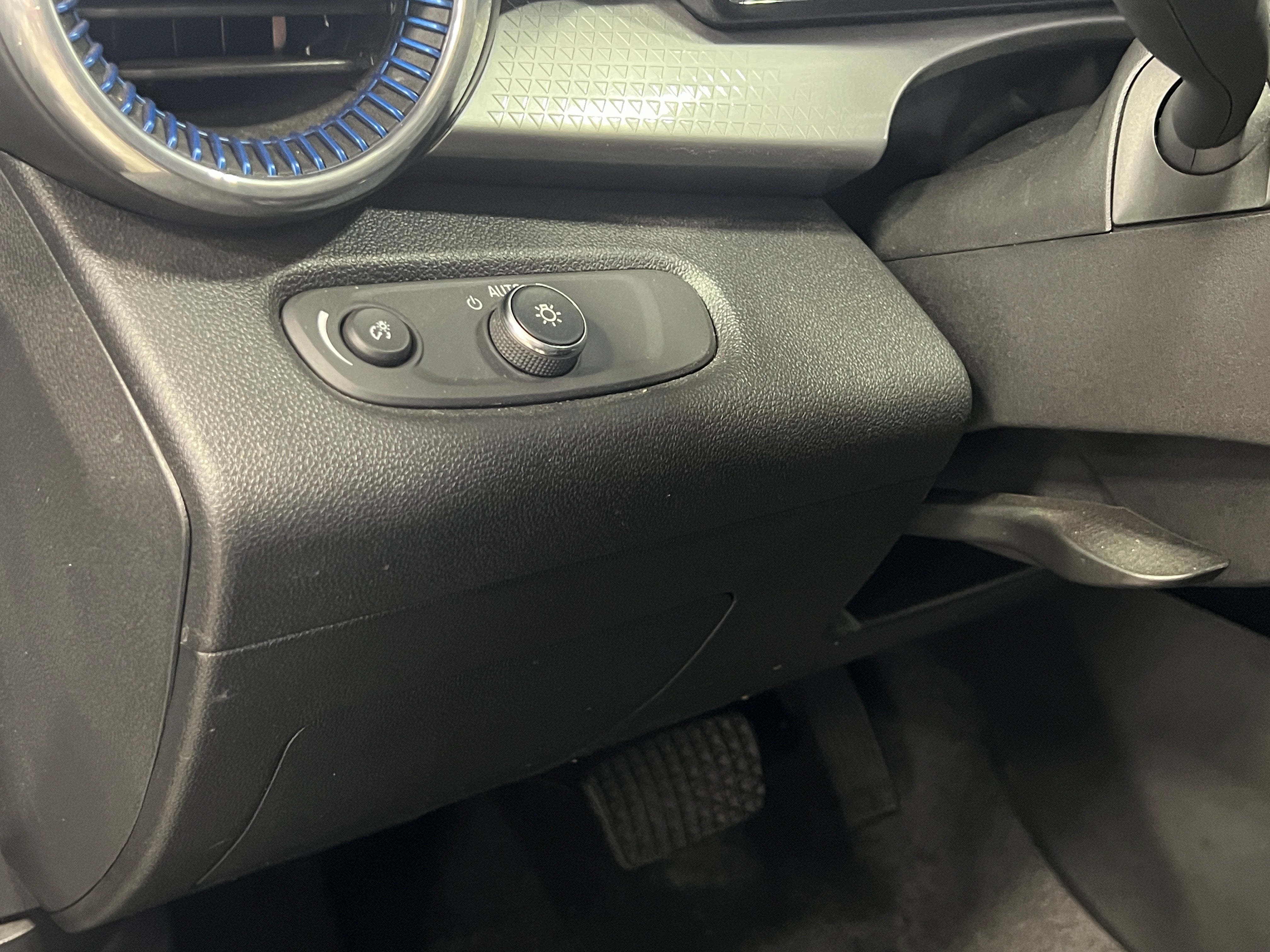 chevrolet trax 2025 KL77LHEP2SC268573 image chevrolet trax 2025 KL77LHEP2SC268573 image