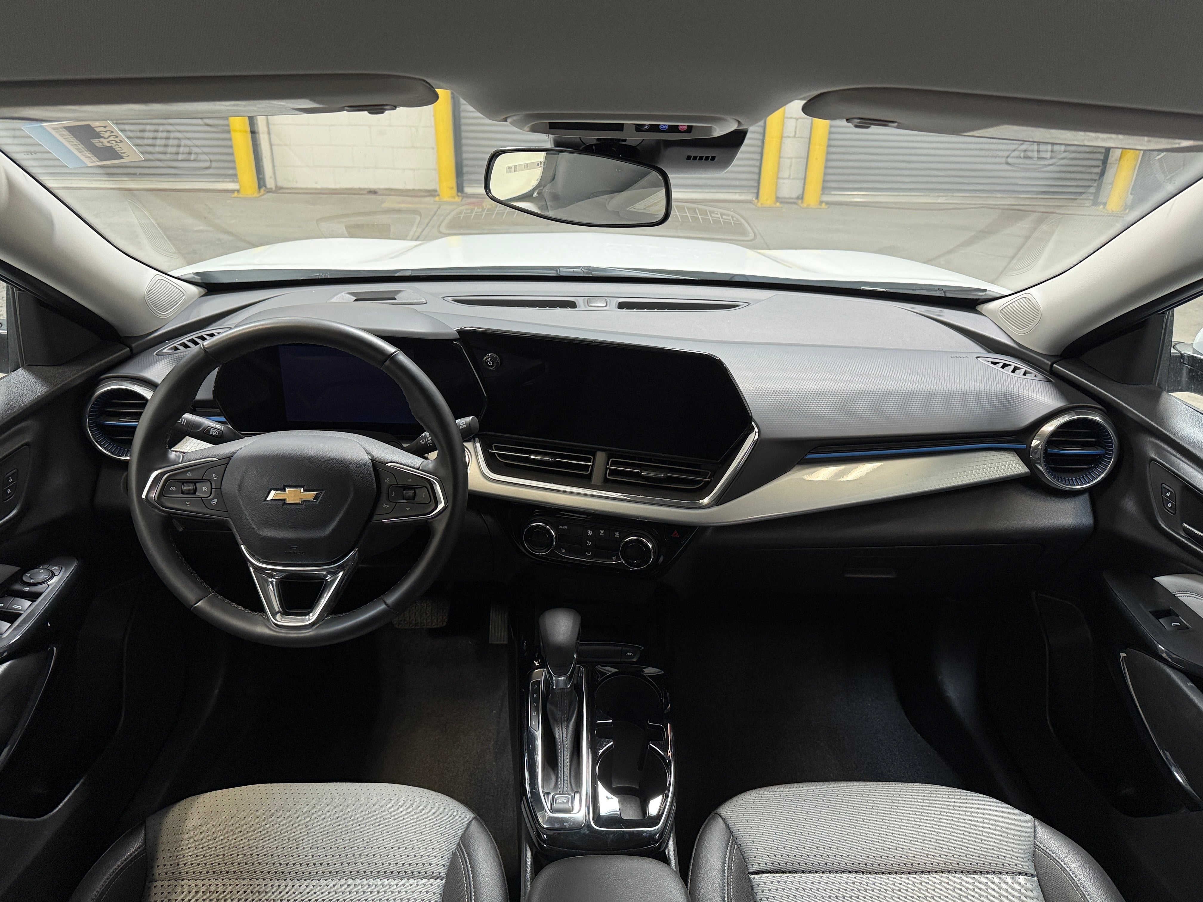 chevrolet trax 2025 KL77LHEP2SC240272 image chevrolet trax 2025 KL77LHEP2SC240272 image