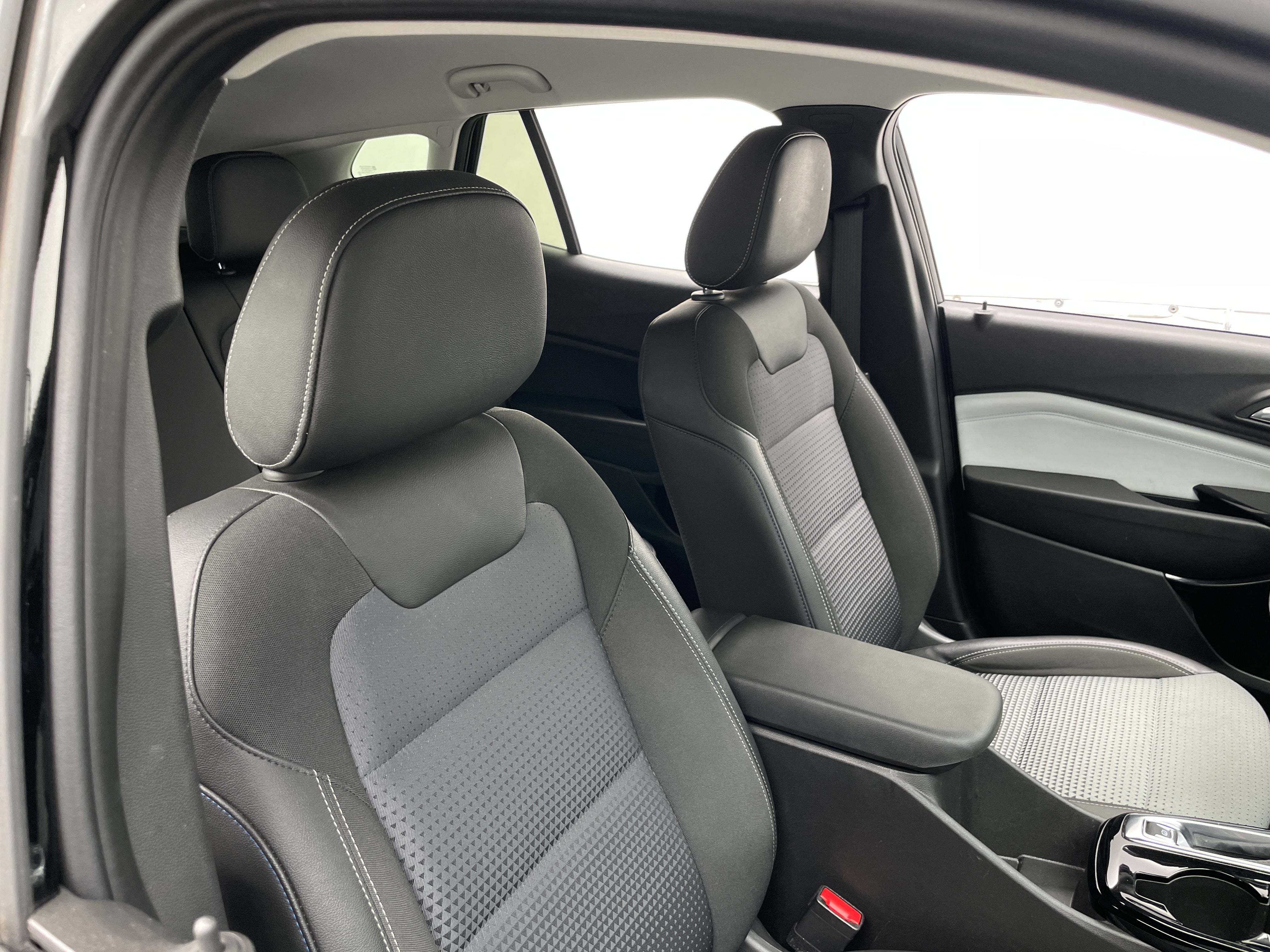 chevrolet trax 2025 KL77LHEPXSC319589 image chevrolet trax 2025 KL77LHEPXSC319589 image