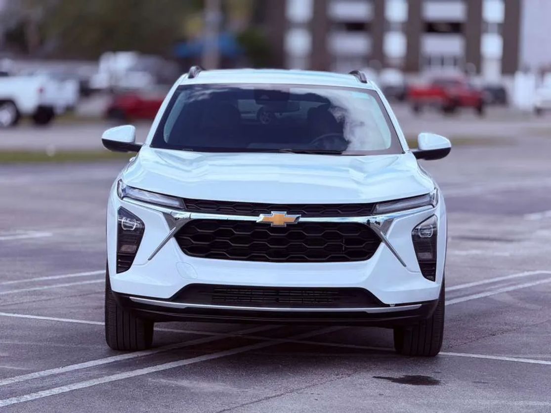 chevrolet trax 2025 KL77LHEP5SC251802 image chevrolet trax 2025 KL77LHEP5SC251802 image