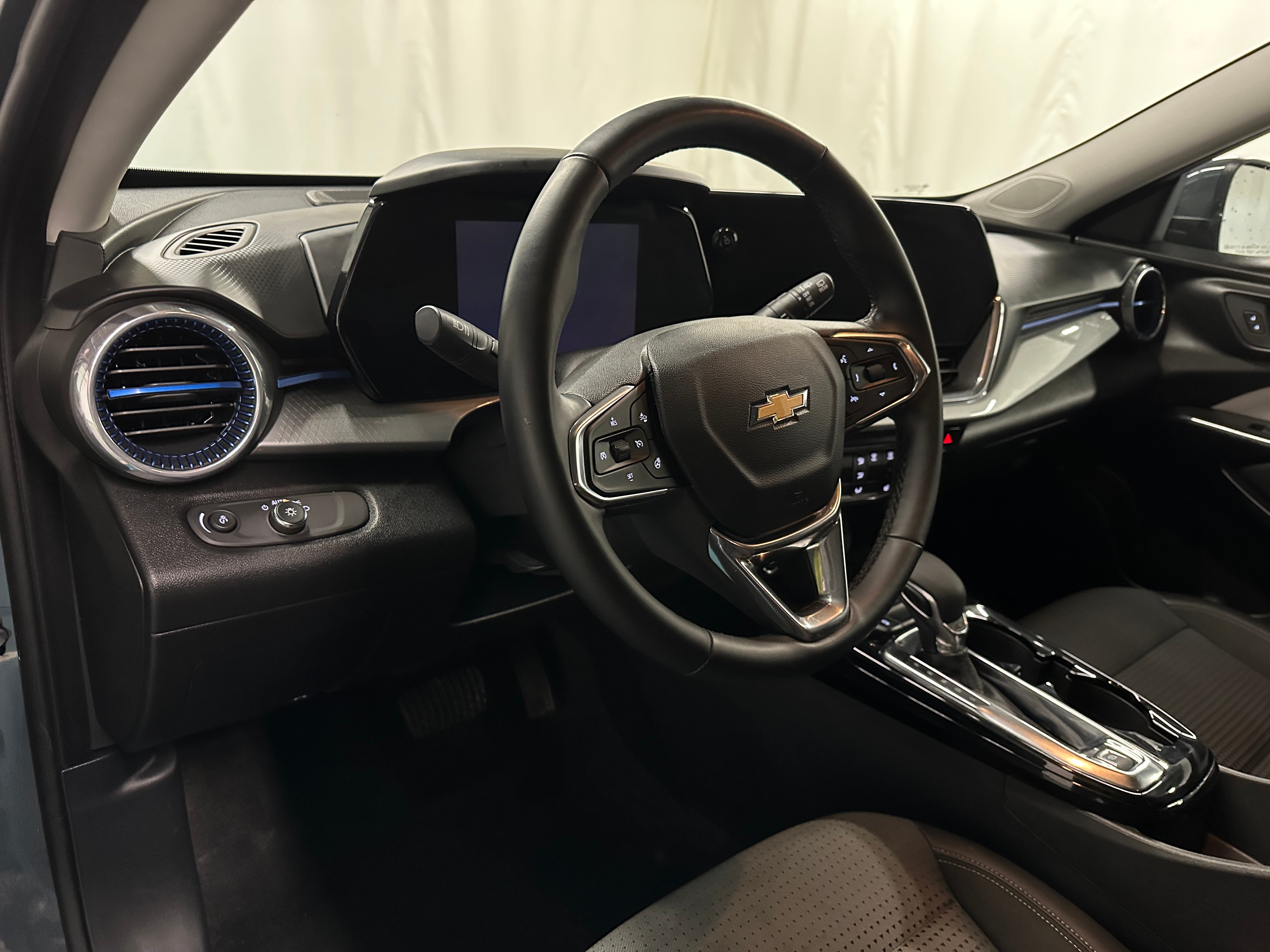 chevrolet trax 2025 KL77LHEPXSC262732 image chevrolet trax 2025 KL77LHEPXSC262732 image