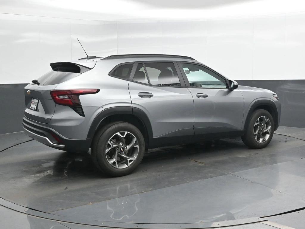 chevrolet trax 2025 KL77LHEP4SC156129 image chevrolet trax 2025 KL77LHEP4SC156129 image