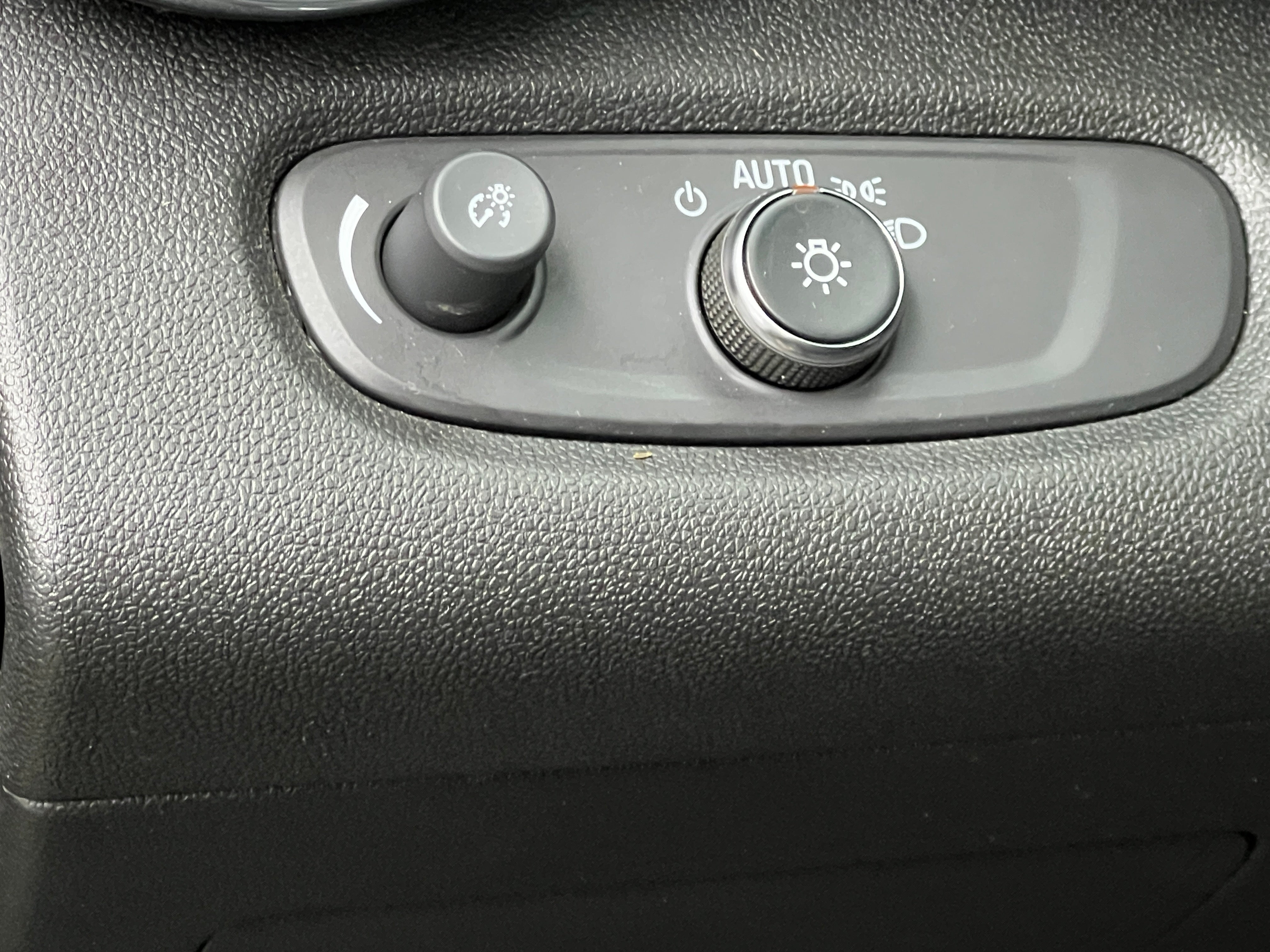 chevrolet trax 2025 KL77LKEP7SC087143 image chevrolet trax 2025 KL77LKEP7SC087143 image