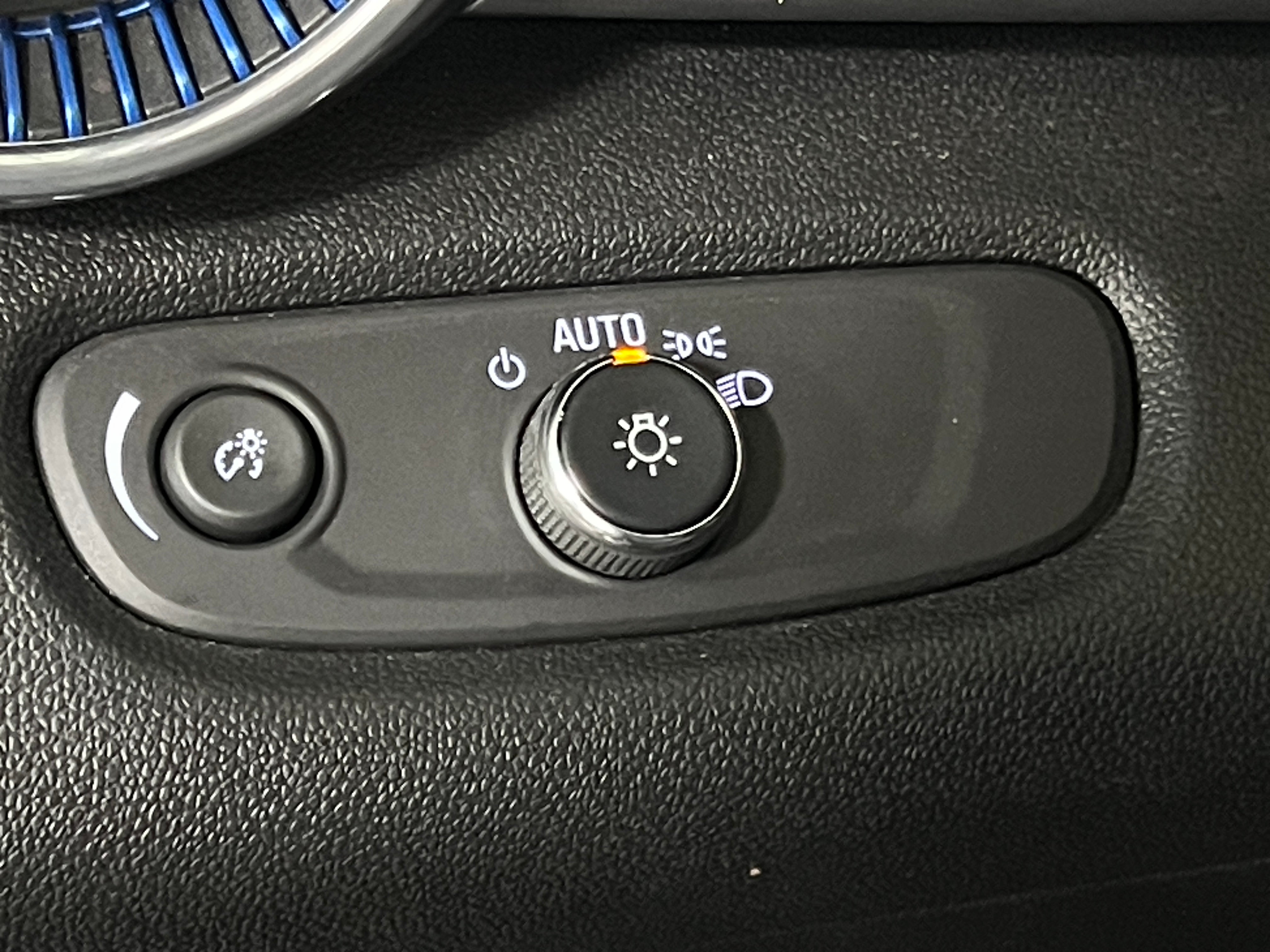 chevrolet trax 2025 KL77LHEP4SC272866 image chevrolet trax 2025 KL77LHEP4SC272866 image