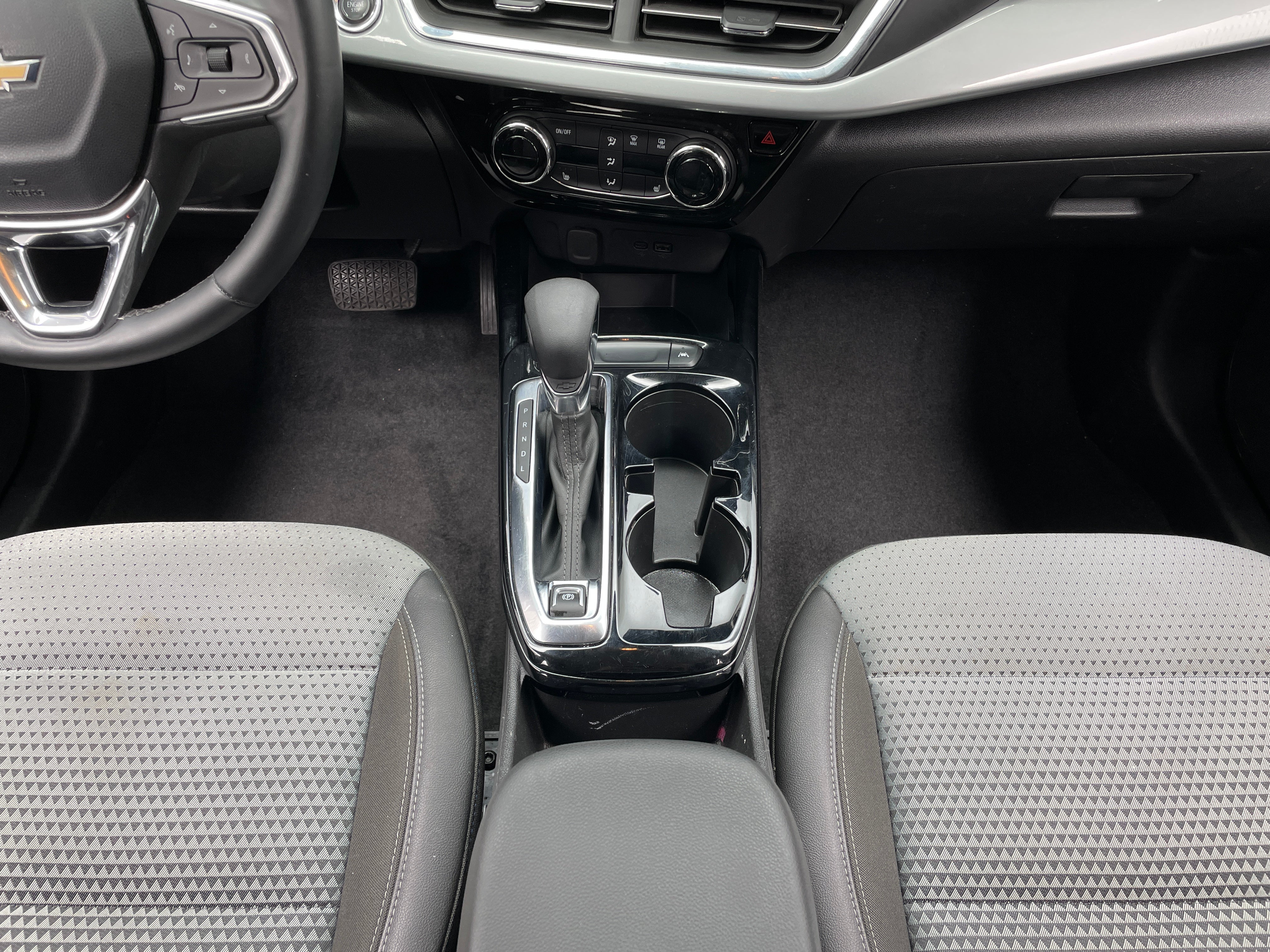 chevrolet trax 2025 KL77LHEPXSC238382 image chevrolet trax 2025 KL77LHEPXSC238382 image
