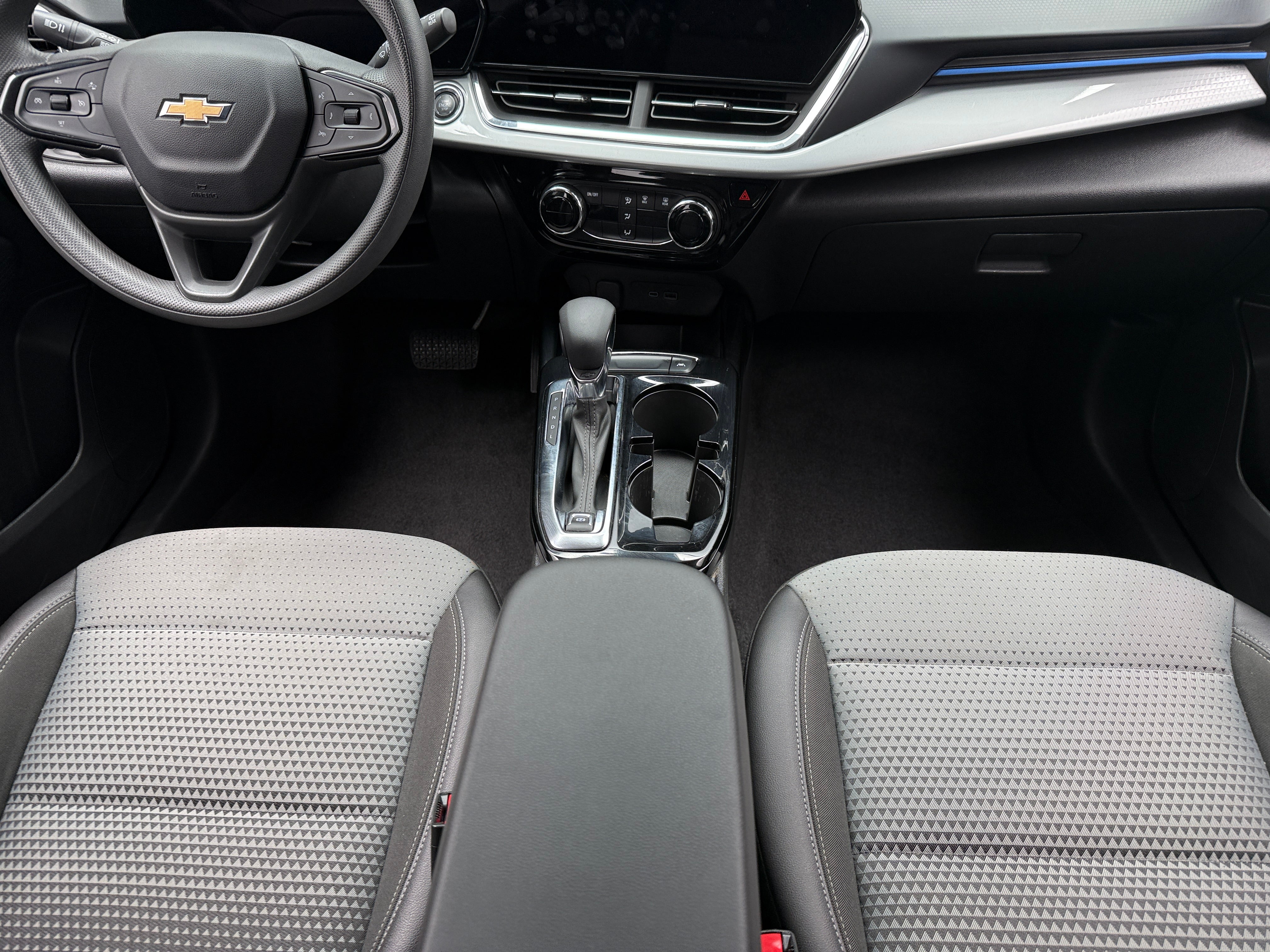 chevrolet trax 2025 KL77LHEPXSC234025 image chevrolet trax 2025 KL77LHEPXSC234025 image