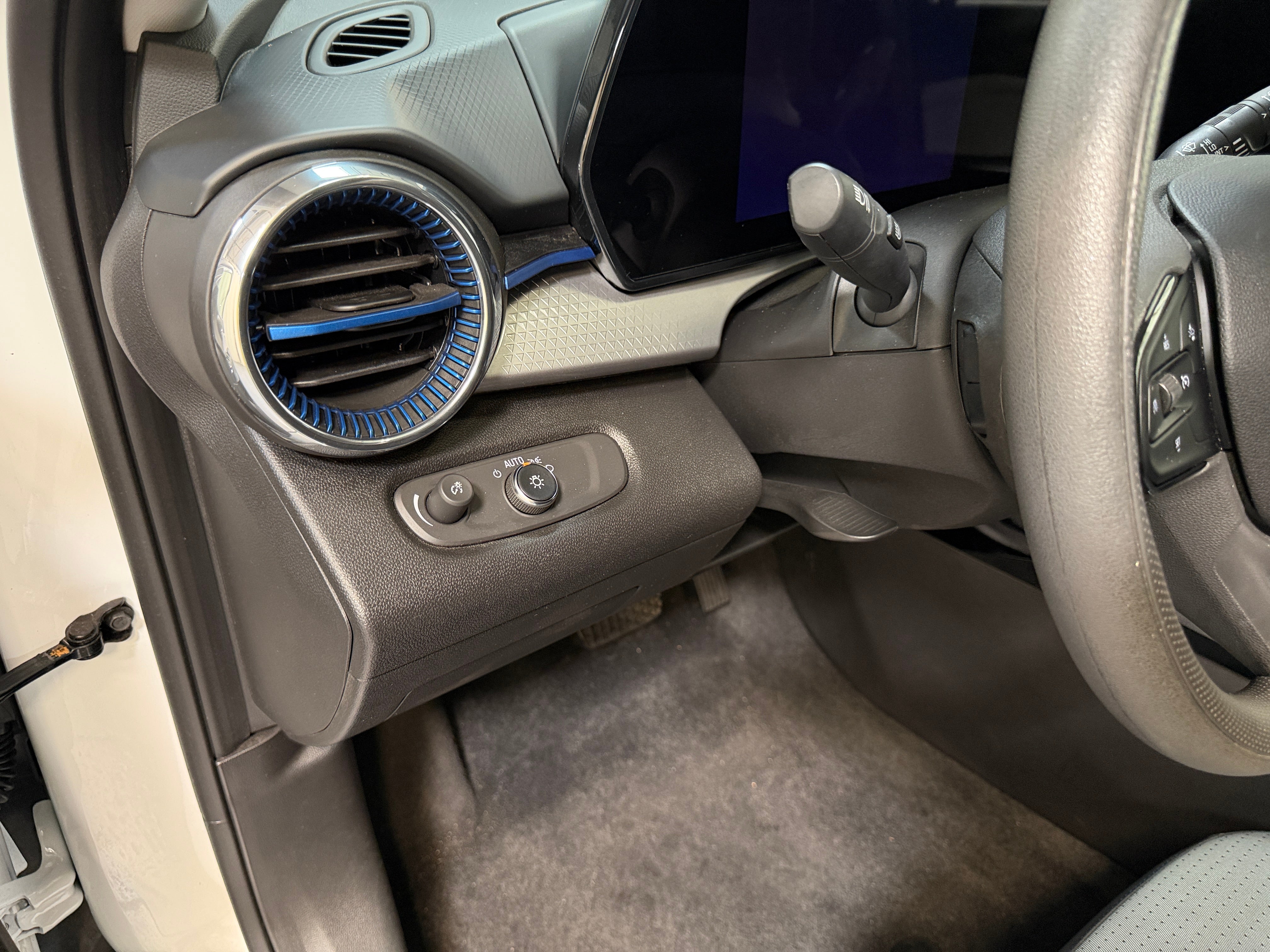 chevrolet trax 2025 KL77LHEP7SC218879 image chevrolet trax 2025 KL77LHEP7SC218879 image