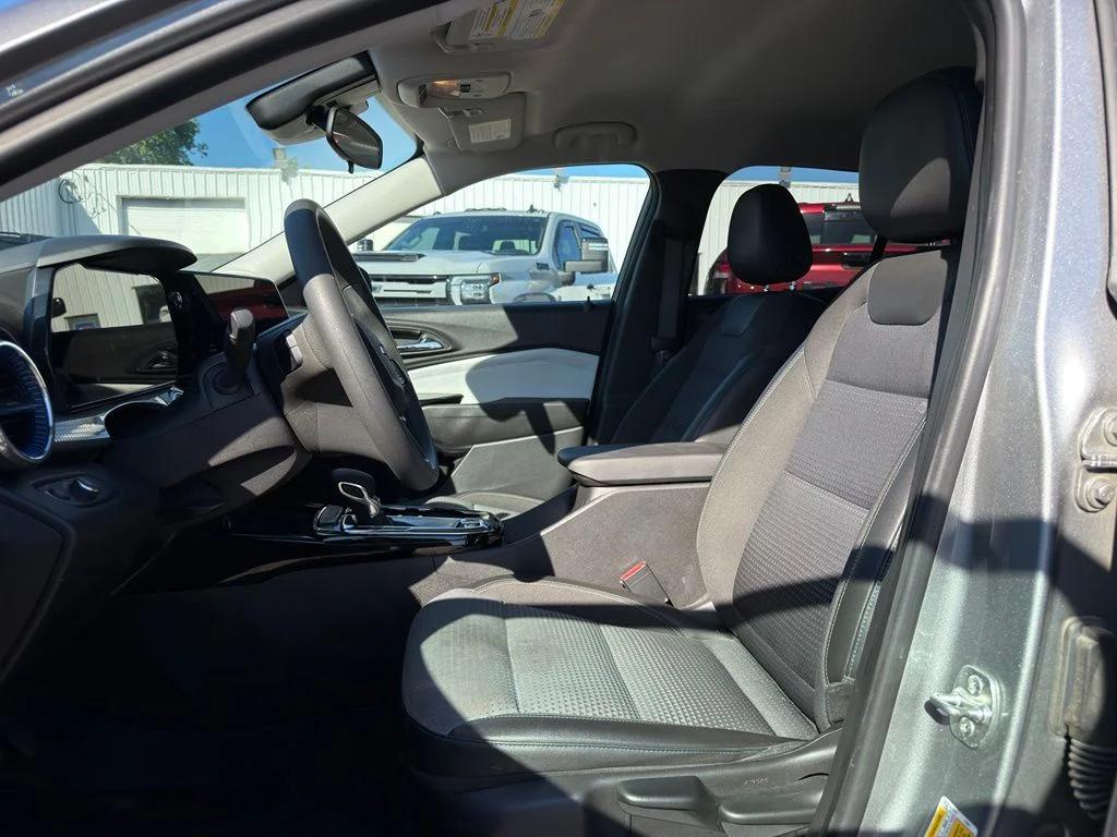 chevrolet trax 2025 KL77LHEP8SC142752 image chevrolet trax 2025 KL77LHEP8SC142752 image