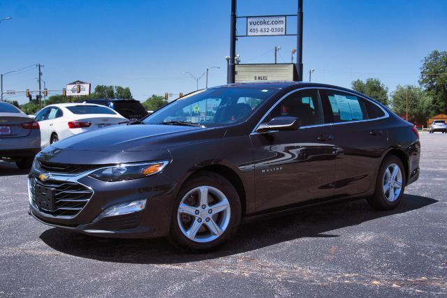 chevrolet malibu 2023 1G1ZD5ST4PF160558 image chevrolet malibu 2023 1G1ZD5ST4PF160558 image