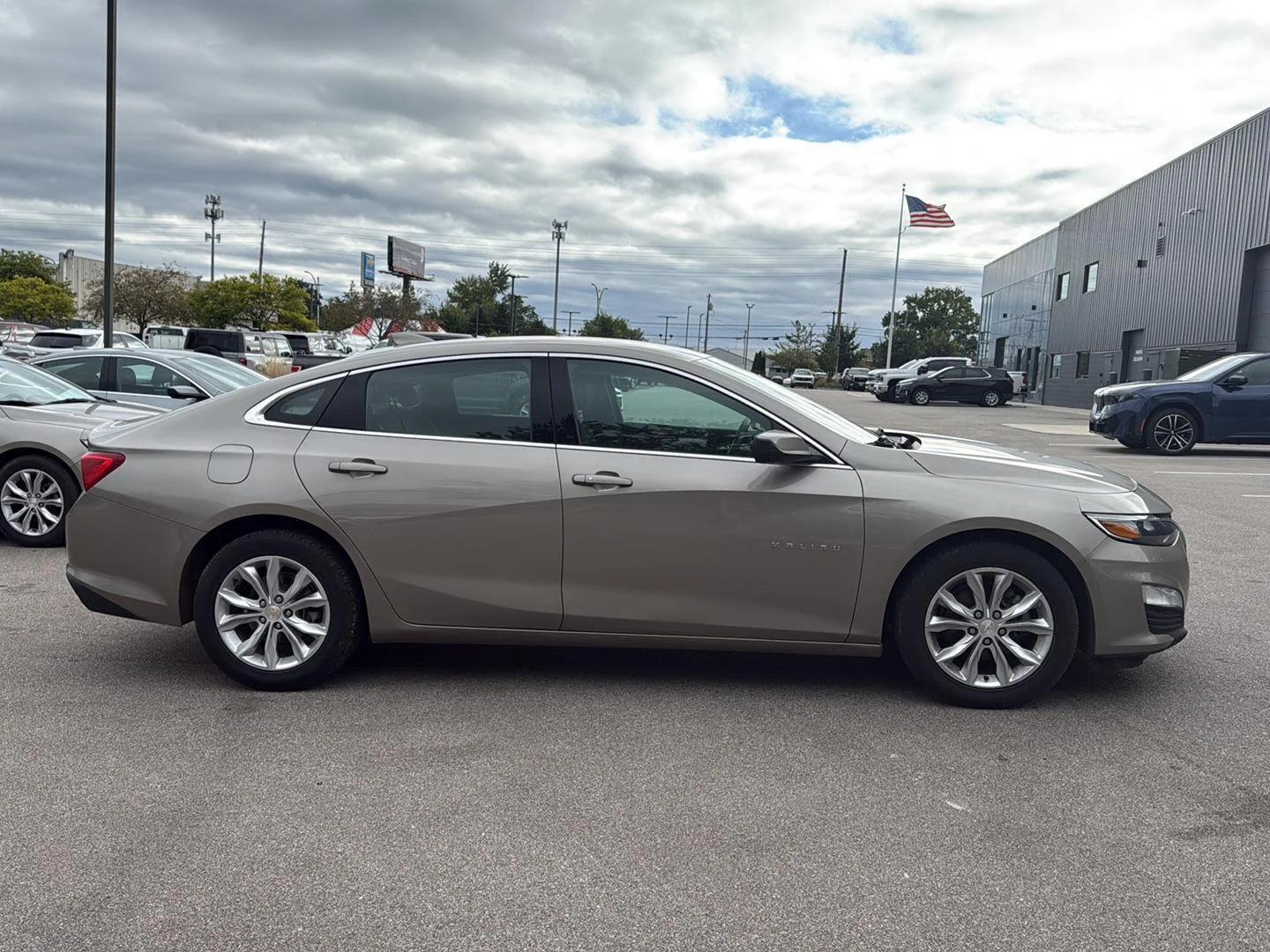 chevrolet malibu 2023 1G1ZD5ST2PF222104 image chevrolet malibu 2023 1G1ZD5ST2PF222104 image