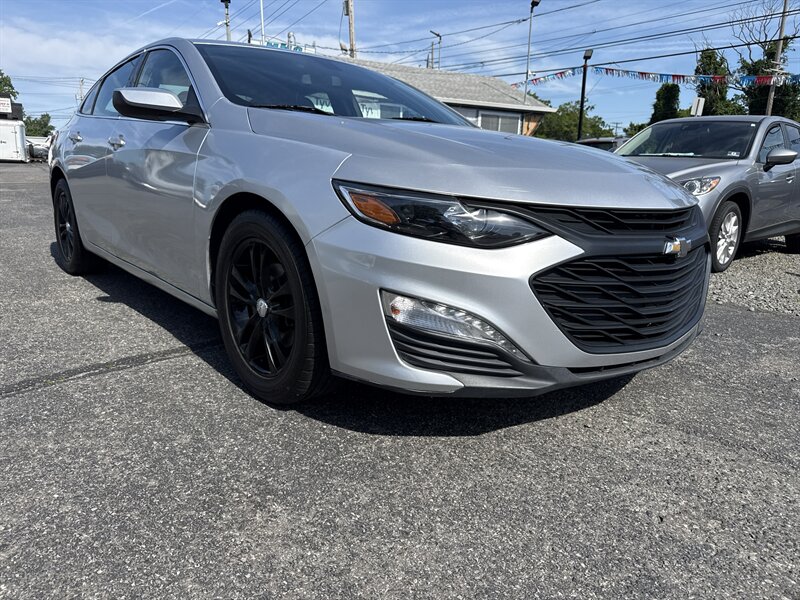 chevrolet malibu 2019 1G1ZD5ST8KF141584 image chevrolet malibu 2019 1G1ZD5ST8KF141584 image