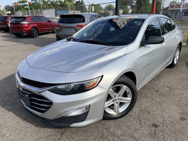 chevrolet malibu 2019 1G1ZC5ST2KF199791 image chevrolet malibu 2019 1G1ZC5ST2KF199791 image